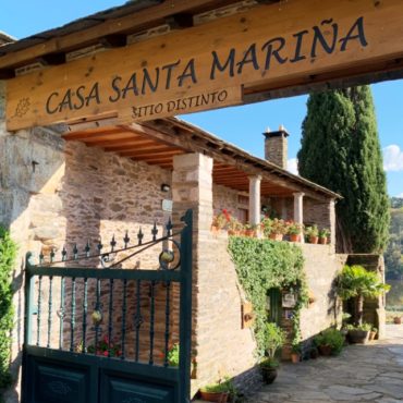 Casa Santa Mariña